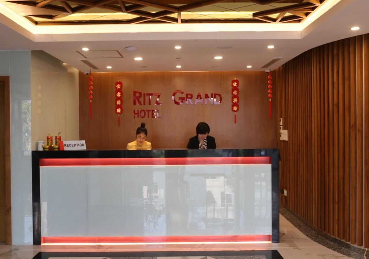 Ritz Grand Hotel Mandalay Exterior photo
