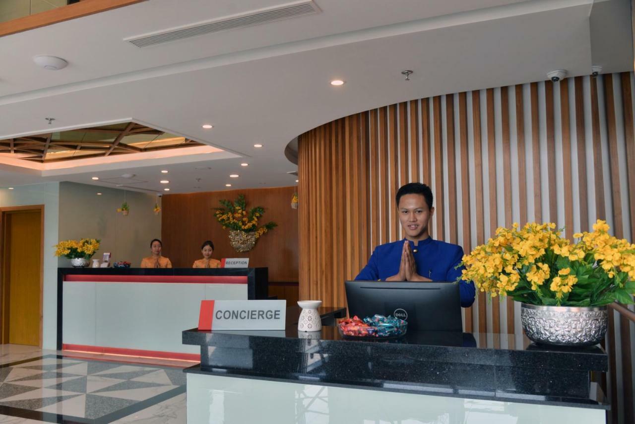 Ritz Grand Hotel Mandalay Exterior photo