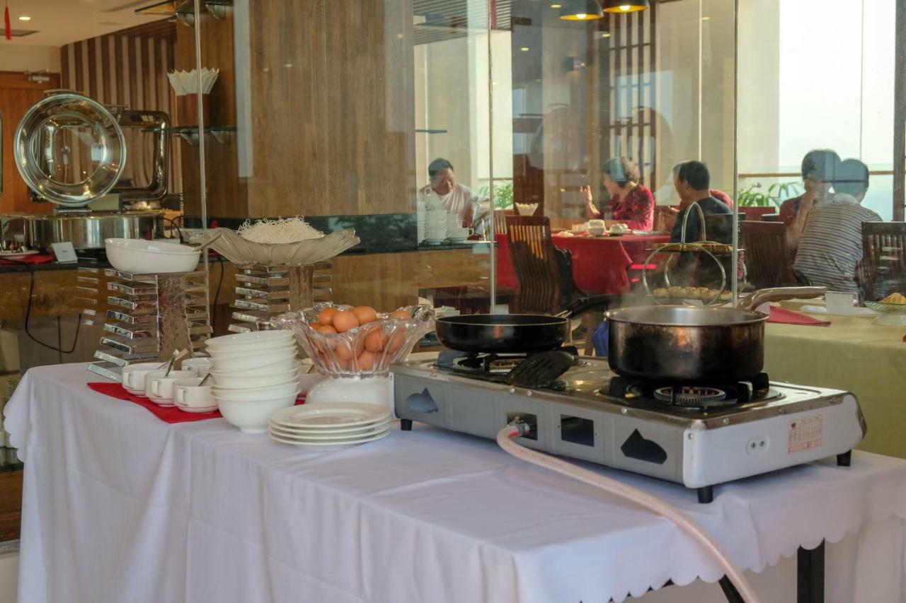 Ritz Grand Hotel Mandalay Exterior photo
